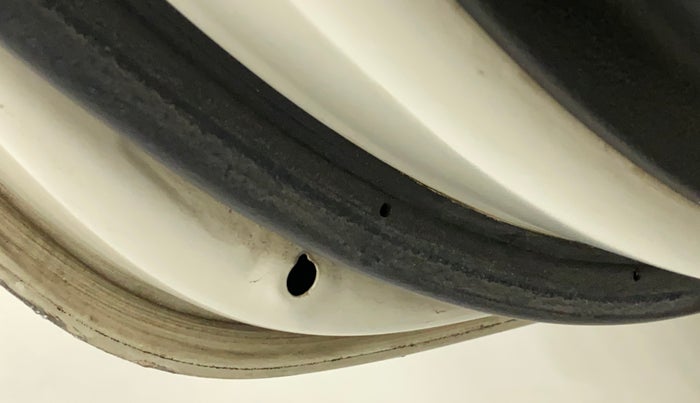 2014 Hyundai Xcent S (O) 1.2, Petrol, Manual, 82,284 km, Rear left door - Door stopper rubber missing