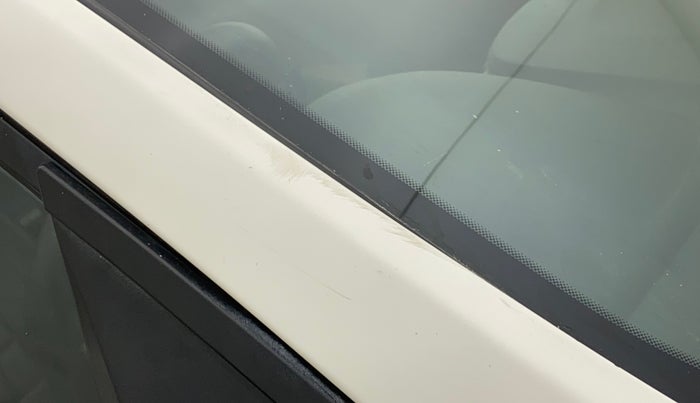 2014 Hyundai Xcent S (O) 1.2, Petrol, Manual, 82,284 km, Right A pillar - Minor scratches