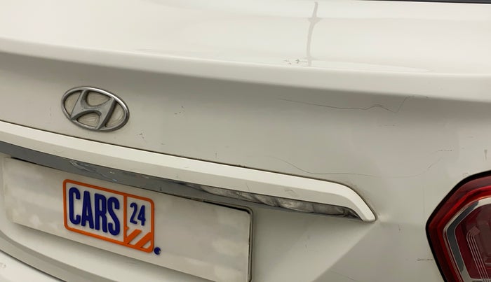 2014 Hyundai Xcent S (O) 1.2, Petrol, Manual, 82,284 km, Dicky (Boot door) - Minor scratches