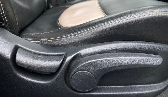 2019 Hyundai Creta SX 1.6 DIESEL, Diesel, Manual, 82,259 km, Driver Side Adjustment Panel