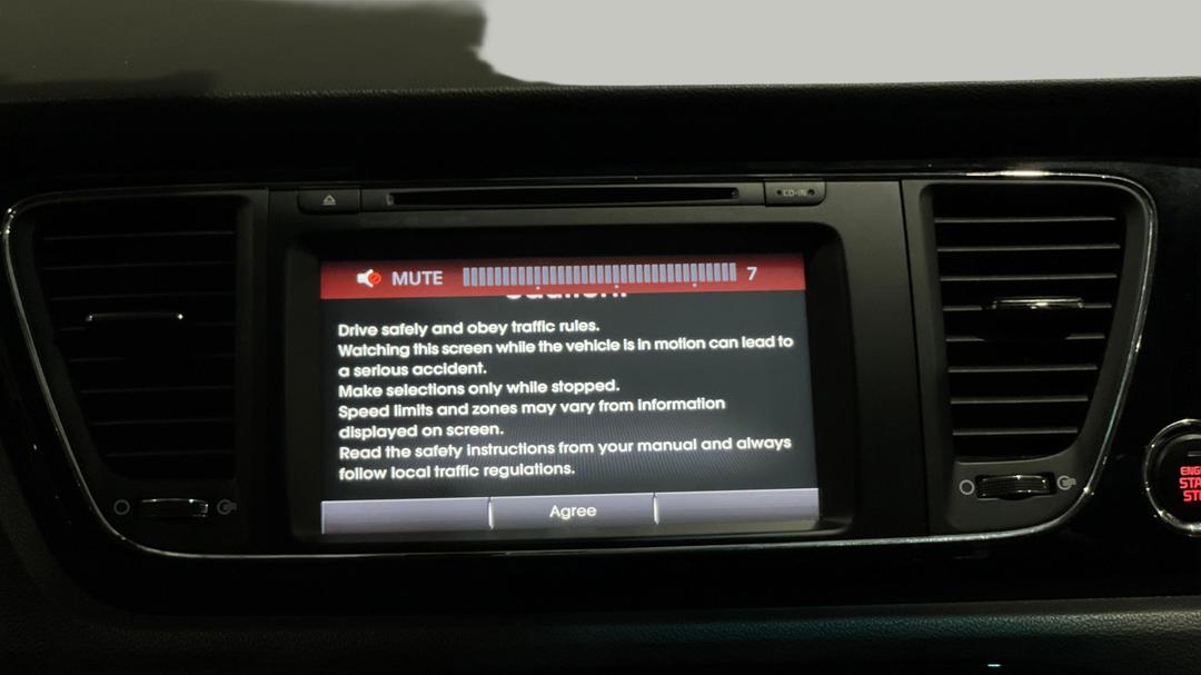 2018 Kia Carnival Platinum, Automatic, 143770 km, Infotainment System