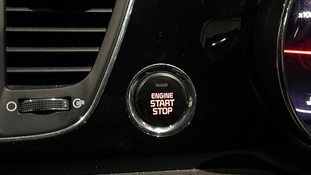 2018 Kia Carnival Platinum, Automatic, 143770 km, Keyless / Button Start
