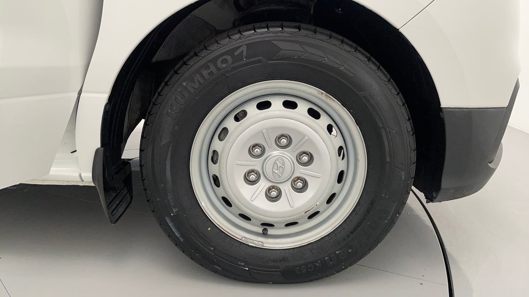 2019 Hyundai Iload 6s Liftback, Automatic, 95302 km, Right Front Wheel