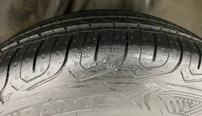 2014 Honda City S MT PETROL, Petrol, Manual, Left Rear Tyre Tread
