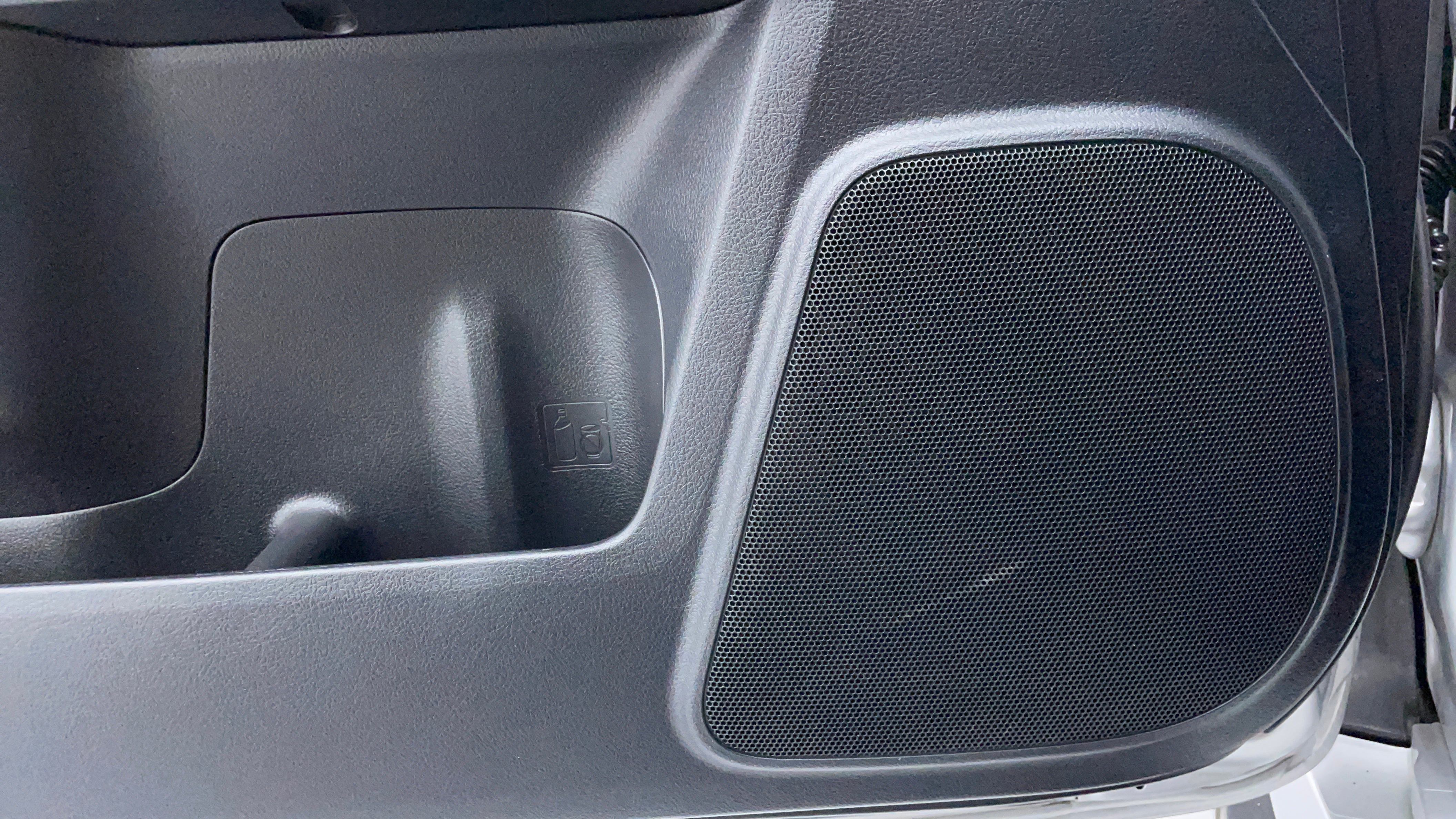 Toyota Prado-Speakers