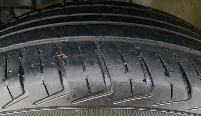 2021 Maruti New Wagon-R LXI CNG 1.0 L, CNG, Manual, 24,534 km, Right Rear Tyre Tread