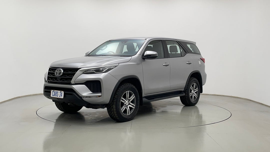 Left Front Diagonal (45- Degree) View