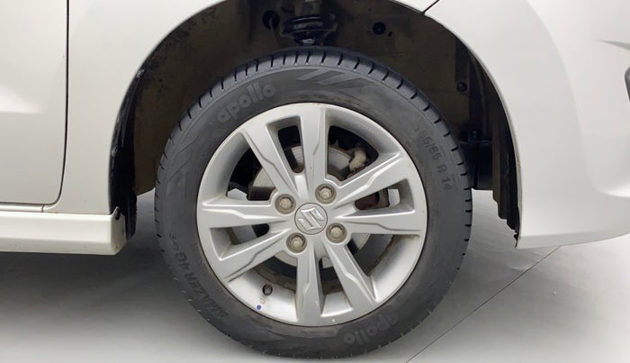 2013 Maruti Wagon R Stingray VXI, Petrol, Manual, 51,422 km, Right Front Wheel