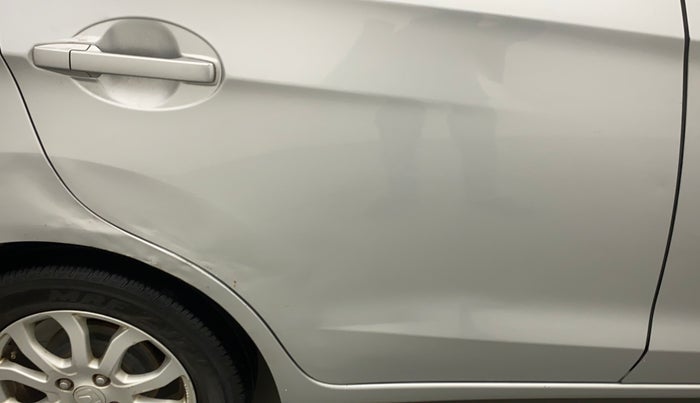 2017 Honda Amaze 1.2L I-VTEC VX, Petrol, Manual, 77,979 km, Right rear door - Slightly dented