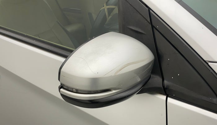 2017 Honda Amaze 1.2L I-VTEC VX, Petrol, Manual, 77,979 km, Right rear-view mirror - Folding motor not working