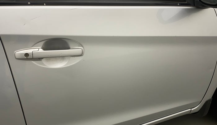 2017 Honda Amaze 1.2L I-VTEC VX, Petrol, Manual, 77,979 km, Driver-side door - Slightly dented