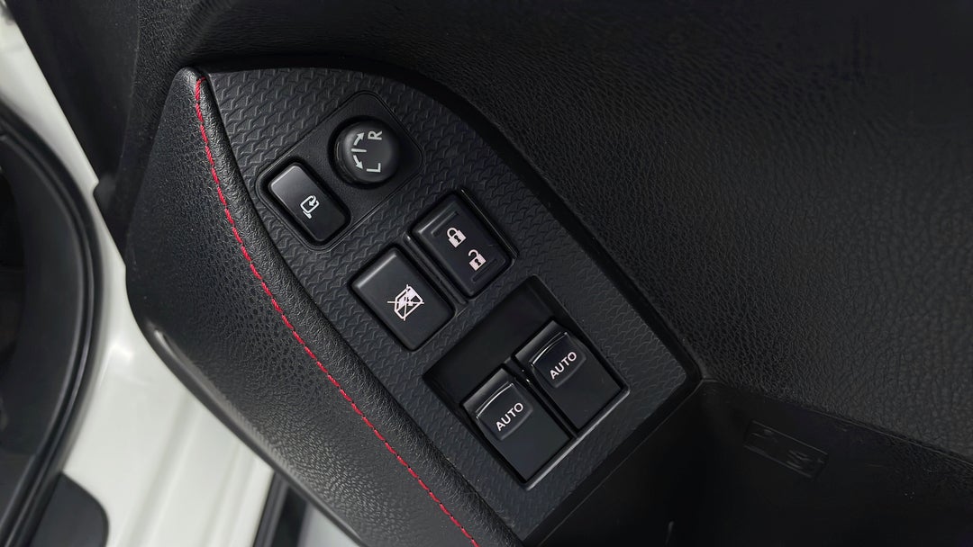 2013 Subaru Brz Brz, Automatic, 136354 km, Drivers Side Door Panel Controls