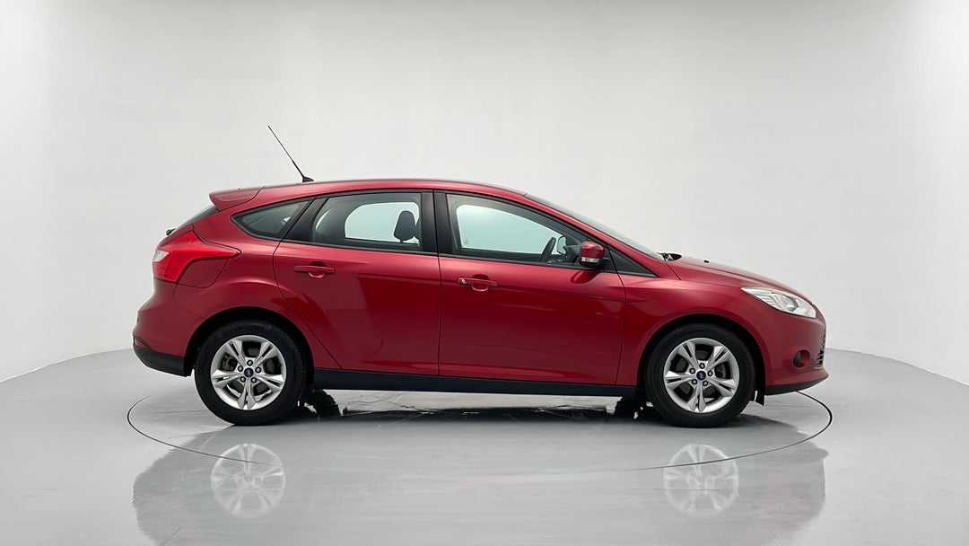 2014 Ford Focus Trend, Automatic, 97315 km, Right Side View