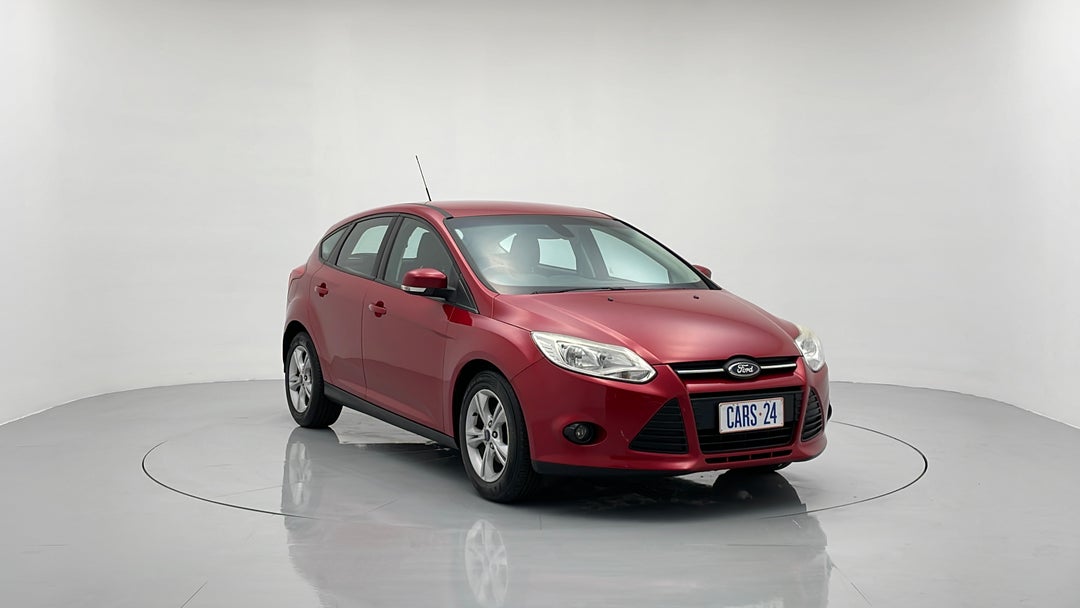 2014 Ford Focus Trend, Automatic, 97315 km, Right Front Diagonal (45- Degree) View