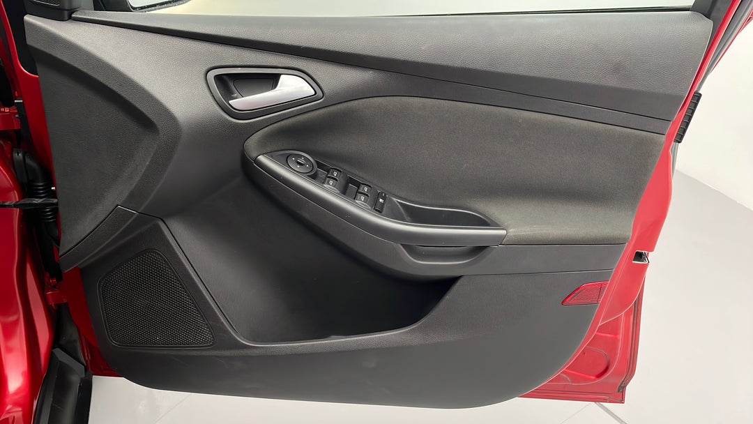 2014 Ford Focus Trend, Automatic, 97315 km, Speaker View