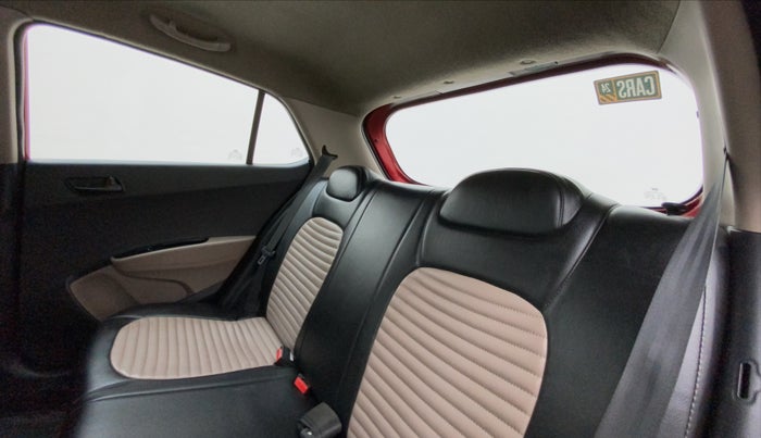2018 Hyundai Grand i10 MAGNA 1.2 KAPPA VTVT, Petrol, Manual, 1,03,102 km, Right Side Rear Door Cabin