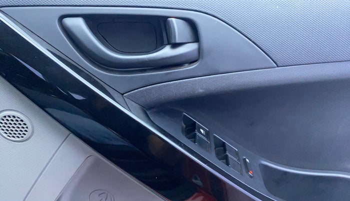 2019 Tata NEXON XM PETROL, CNG, Manual, 36,391 km, Driver Side Door Panels Control