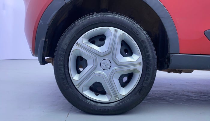 2019 Tata NEXON XM PETROL, CNG, Manual, 36,391 km, Right Rear Wheel