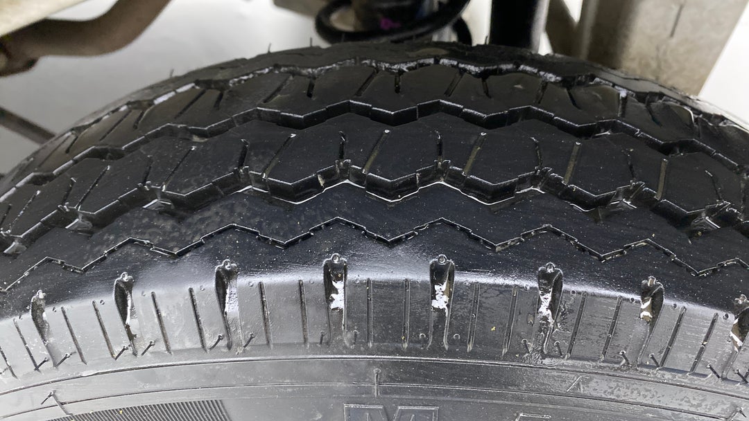 Left Rear Tyre Tread