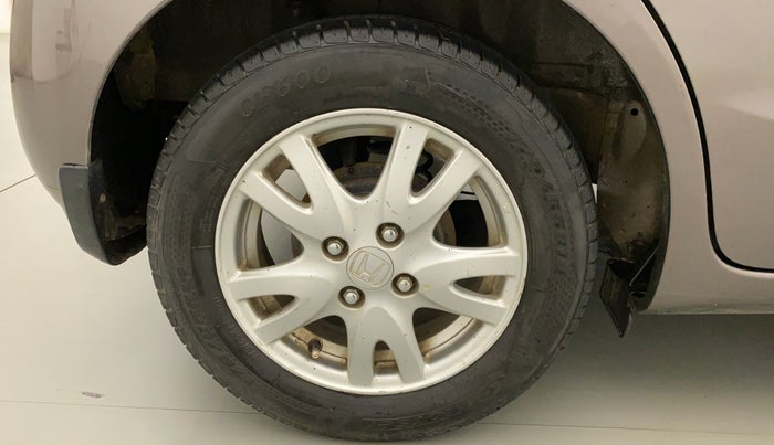 2012 Honda Brio 1.2 V MT I VTEC, Petrol, Manual, 37,309 km, Right Rear Wheel