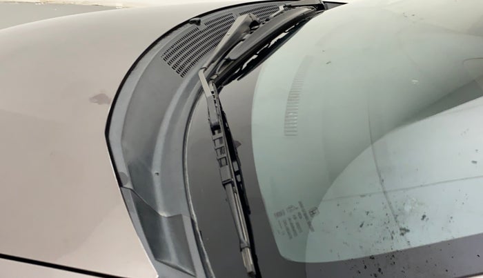 2012 Honda Brio 1.2 V MT I VTEC, Petrol, Manual, 37,309 km, Front windshield - Nozzle alignment