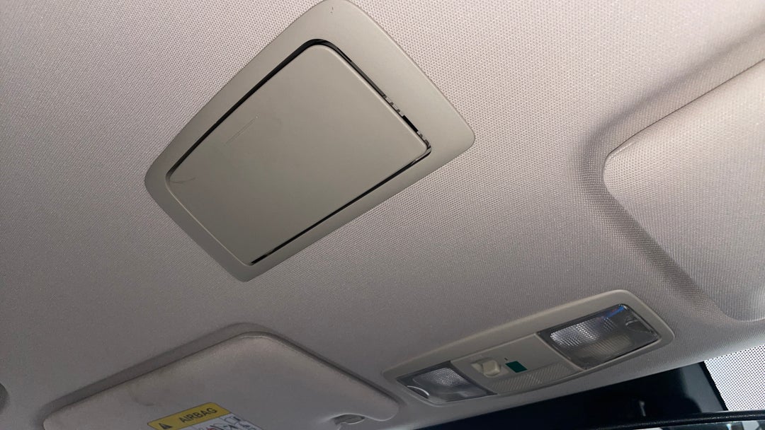 2017 Mitsubishi Outlander Ls 7 Seat (AWD), Automatic, 136770 km, On-Roof Controls/Sunglass holder