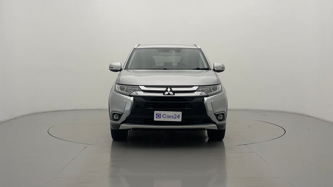 2017 Mitsubishi Outlander Ls 7 Seat (AWD), Automatic, 136770 km, Front View