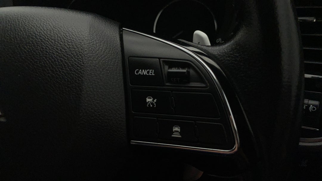 2017 Mitsubishi Outlander Ls 7 Seat (AWD), Automatic, 136770 km, Cruise Control