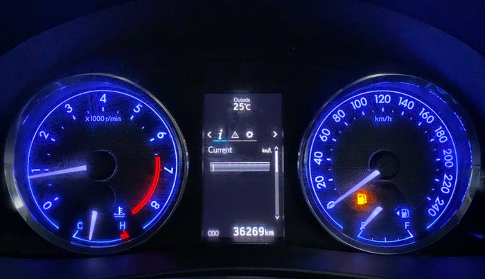 2016 Toyota Corolla Altis G, Petrol, Manual, 36,318 km, Odometer Image