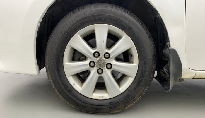 2016 Toyota Corolla Altis G, Petrol, Manual, 36,318 km, Left Front Wheel