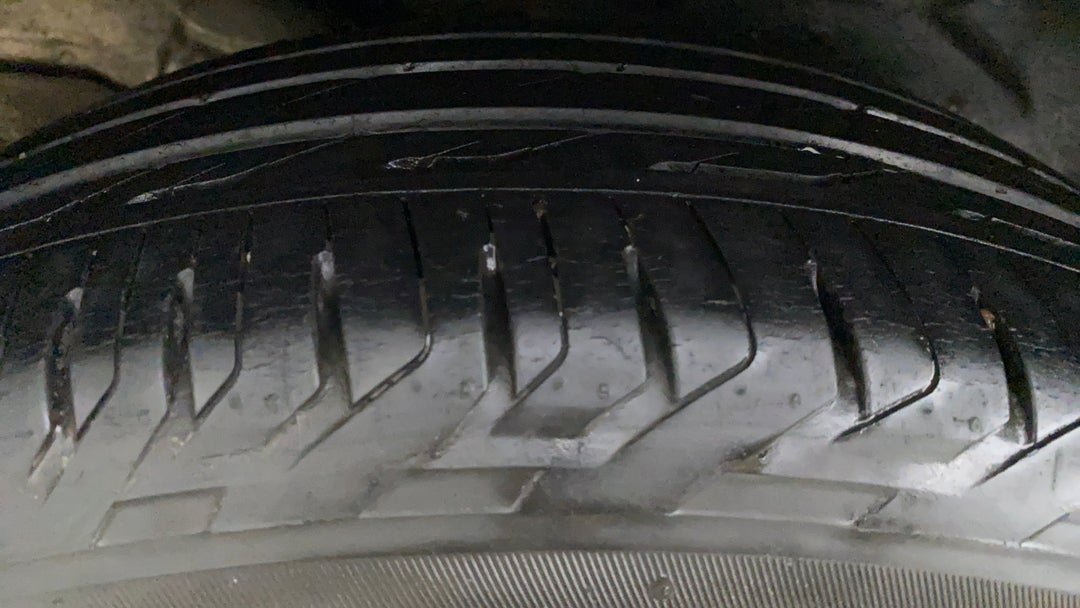 Right Rear Tyre Tread