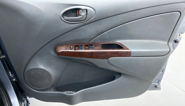 2013 Toyota Etios Liva D 4D GD, Diesel, Manual, Driver Side Door Panels Control