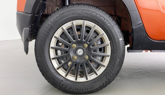 2016 Mahindra Kuv100 K4 5 STR, Petrol, Manual, 23,645 km, Right Rear Wheel