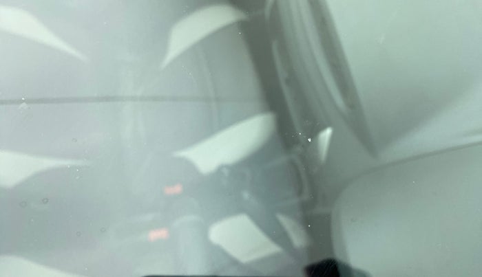2015 Maruti Alto 800 LXI, Petrol, Manual, 1,10,547 km, Front windshield - Minor spot on windshield