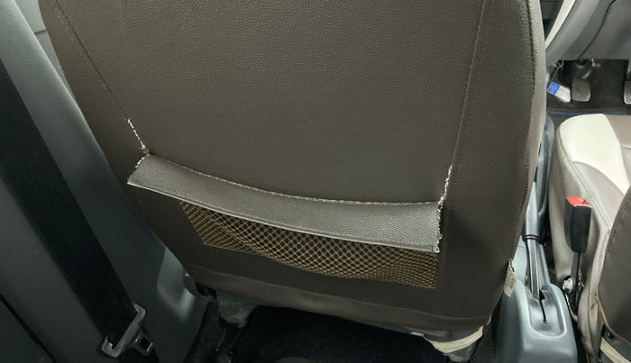 2015 Maruti Alto 800 LXI, Petrol, Manual, 1,10,547 km, Front left seat (passenger seat) - Cover slightly torn