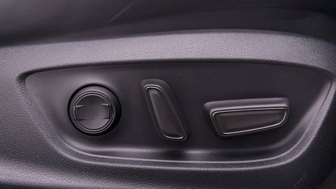 2021 Toyota Corolla Zr, Automatic, 39773 km, Drivers Side Adjustment Panel