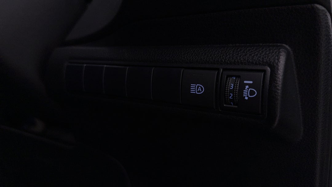 2021 Toyota Corolla Zr, Automatic, 39773 km, Utility Switches/Buttons