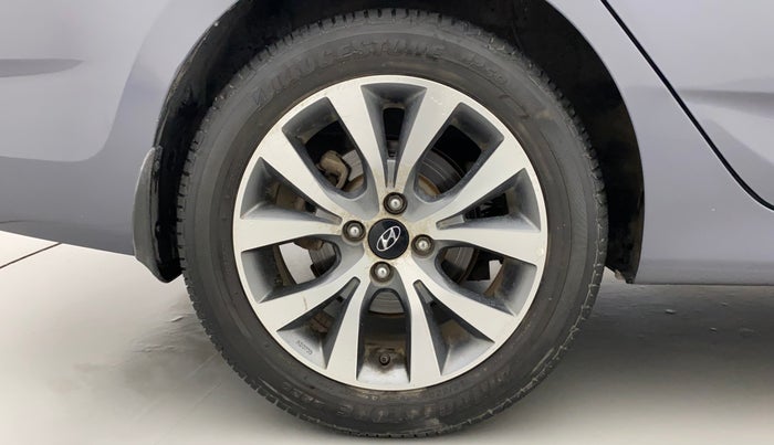 2014 Hyundai Verna FLUIDIC 1.6 VTVT SX OPT, Petrol, Manual, 29,928 km, Right Rear Wheel