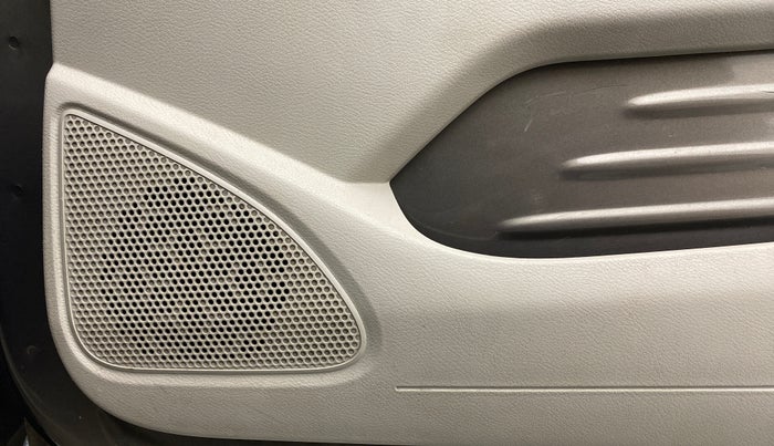 2016 Datsun Redi Go T (O), Petrol, Manual, 42,561 km, Speaker