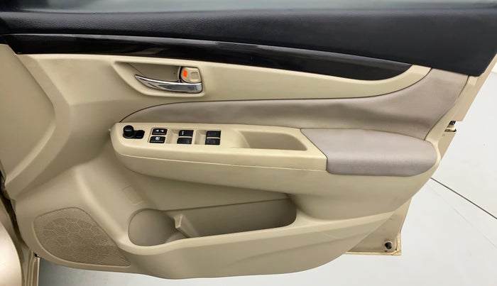 2015 Maruti Ciaz ZXI, Petrol, Manual, 81,778 km, Driver Side Door Panels Control