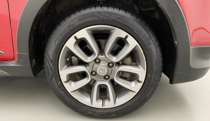 2017 Hyundai i20 Active 1.2 SX, Petrol, Manual, 61,047 km, Right Front Wheel