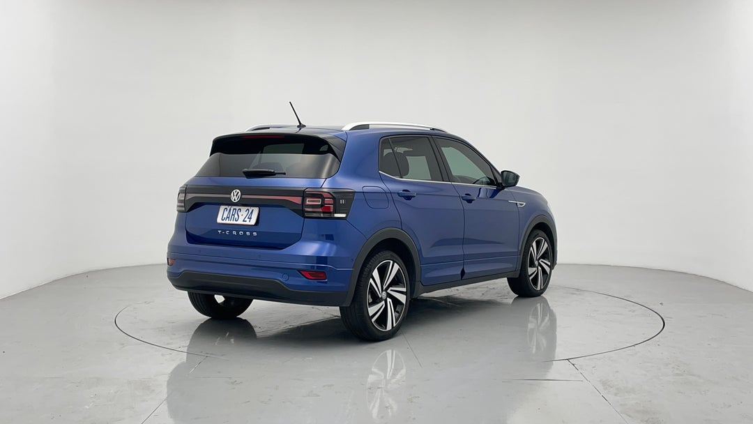 Right Back Diagonal (45- Degree) View