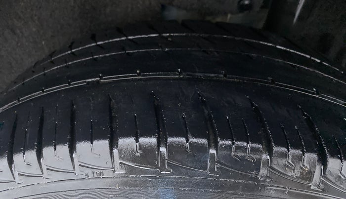 2017 Maruti Vitara Brezza VDI, Diesel, Manual, 48,249 km, Left Rear Tyre Tread