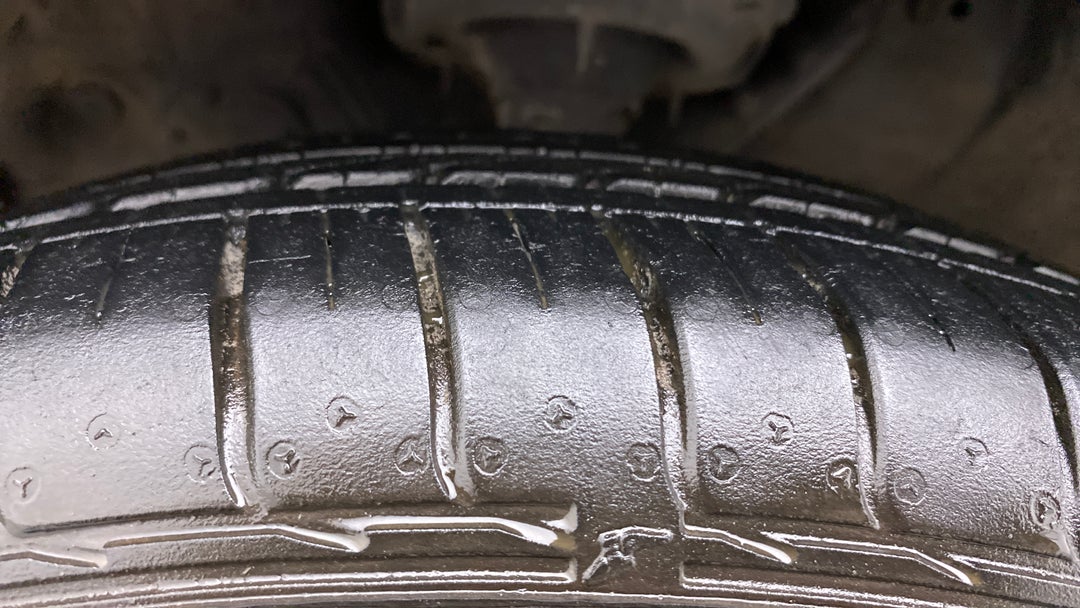 Left Front Tyre Tread