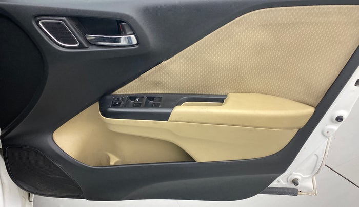 2017 Honda City 1.5L I-VTEC V MT, Petrol, Manual, 74,262 km, Driver Side Door Panels Control