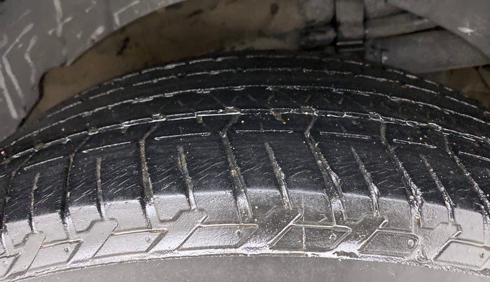 2019 Mahindra XUV500 W9, Diesel, Manual, 58,578 km, Left Rear Tyre Tread