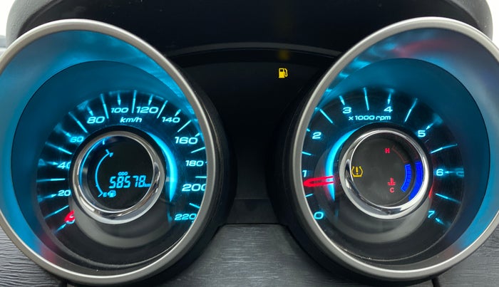 2019 Mahindra XUV500 W9, Diesel, Manual, 58,578 km, Odometer Image
