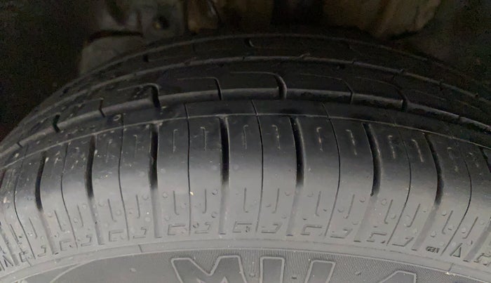 2018 Tata Tiago XZ PETROL, Petrol, Manual, 39,684 km, Left Front Tyre Tread