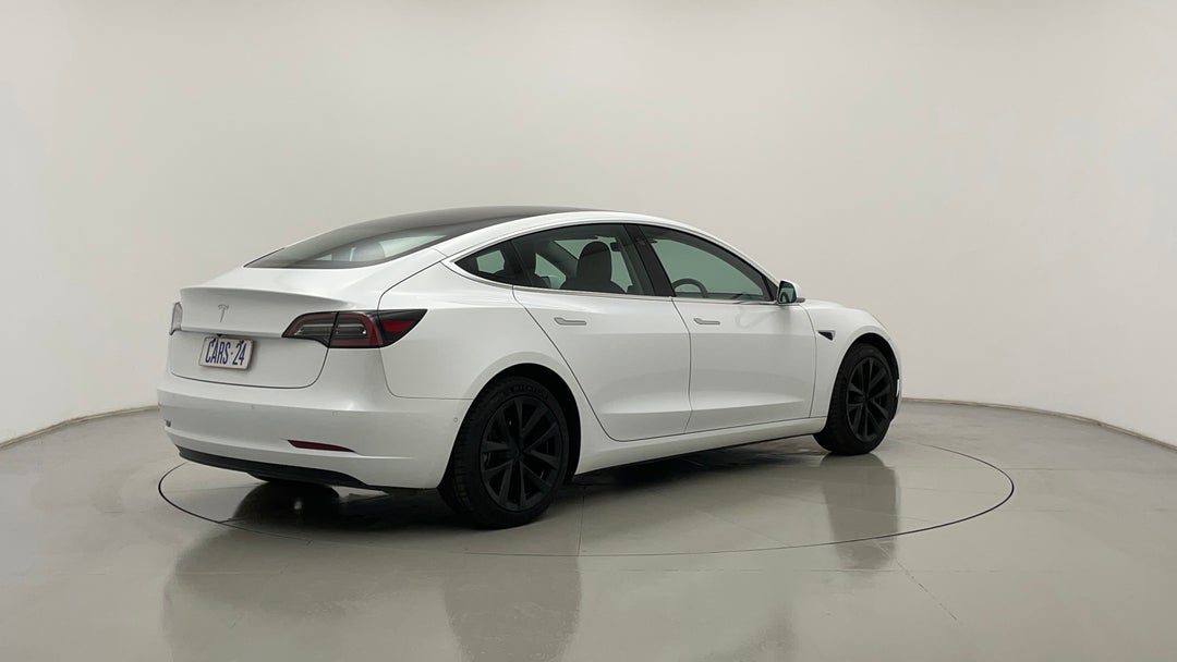 Right Back Diagonal (45- Degree) View