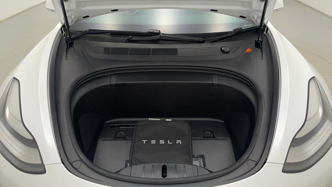 Open Bonnet (Engine)